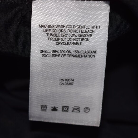 MOUNTAIN HARDWEAR Black Nylon Blend Elastic Waist Capri Pants Size M - Picture 8 of 9